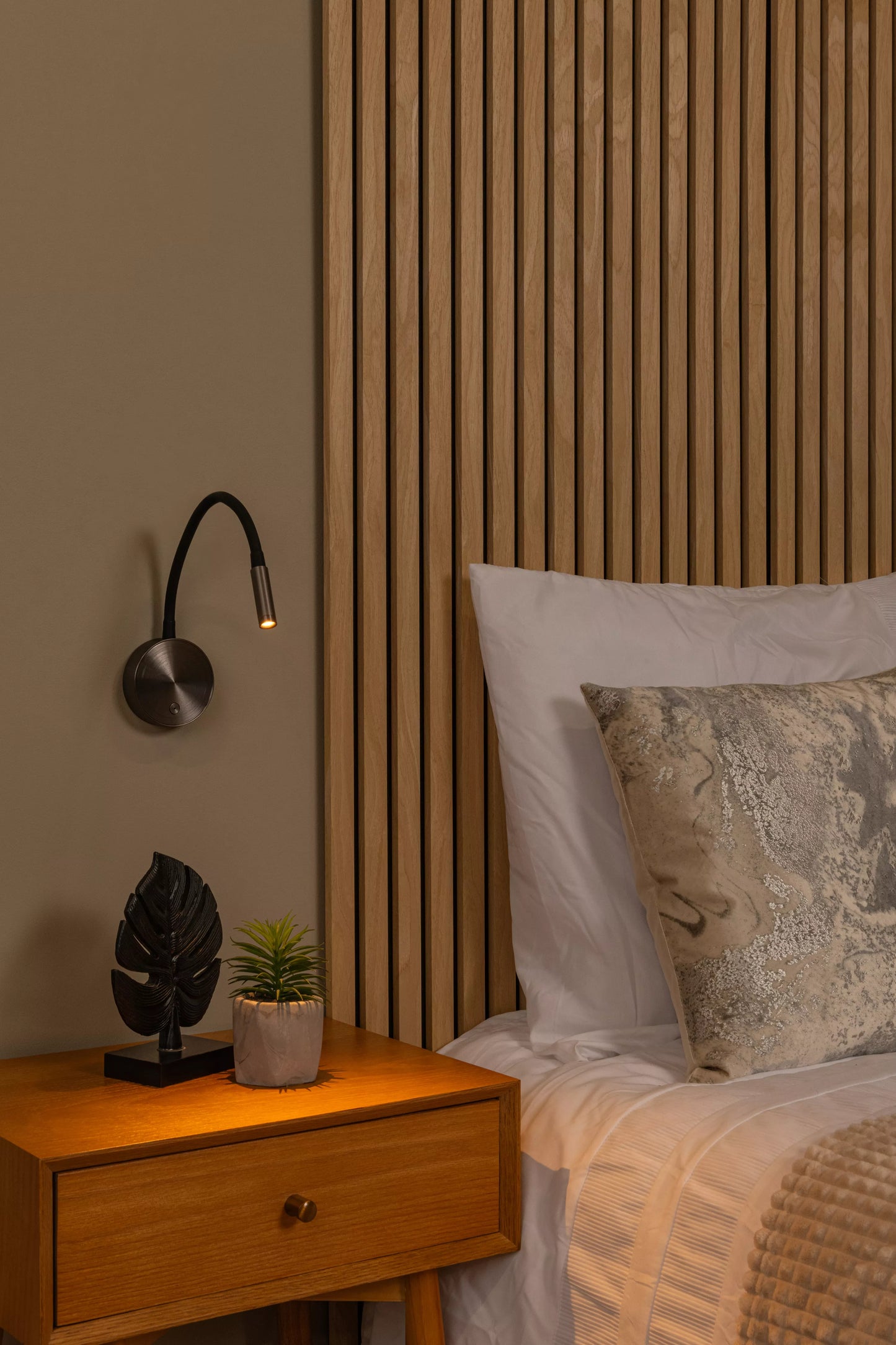 Lucide ASJA - Rechargeable Wall spotlight / Wall light - Battery pack- LED 3 StepDim - 1x3W 2700K - Grey iron | Premium
