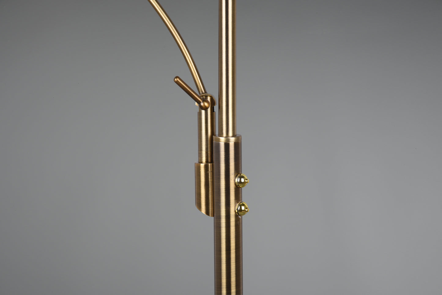 Granby  - Floor lamp - Old Brass - Trio