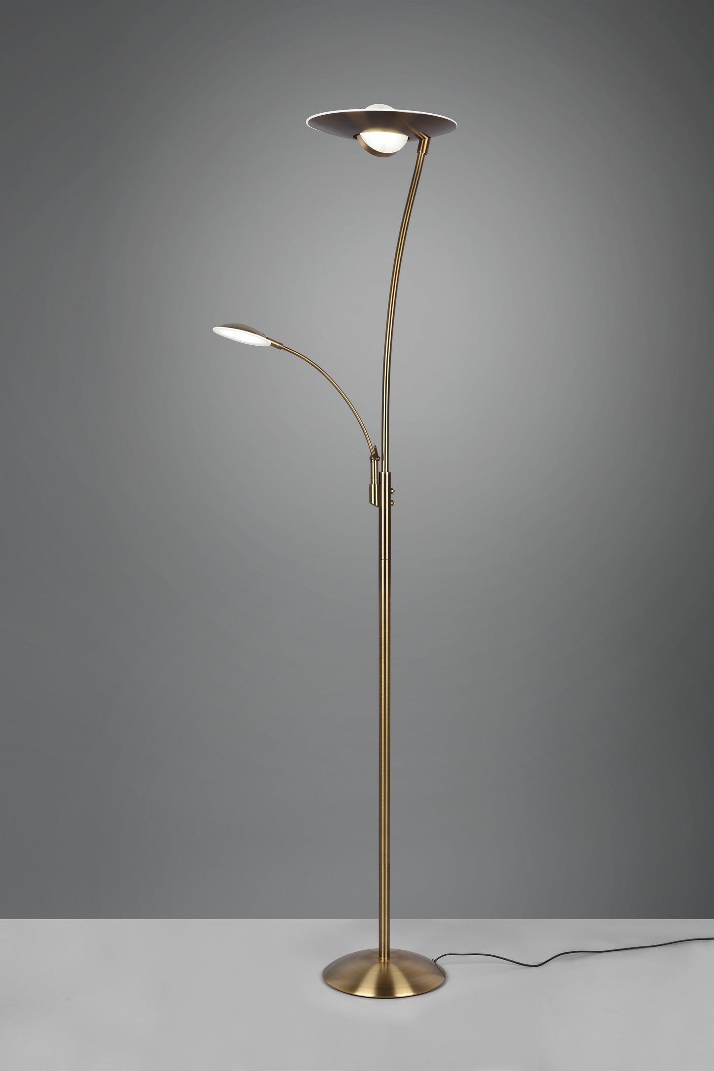 Granby  - Floor lamp - Old Brass - Trio