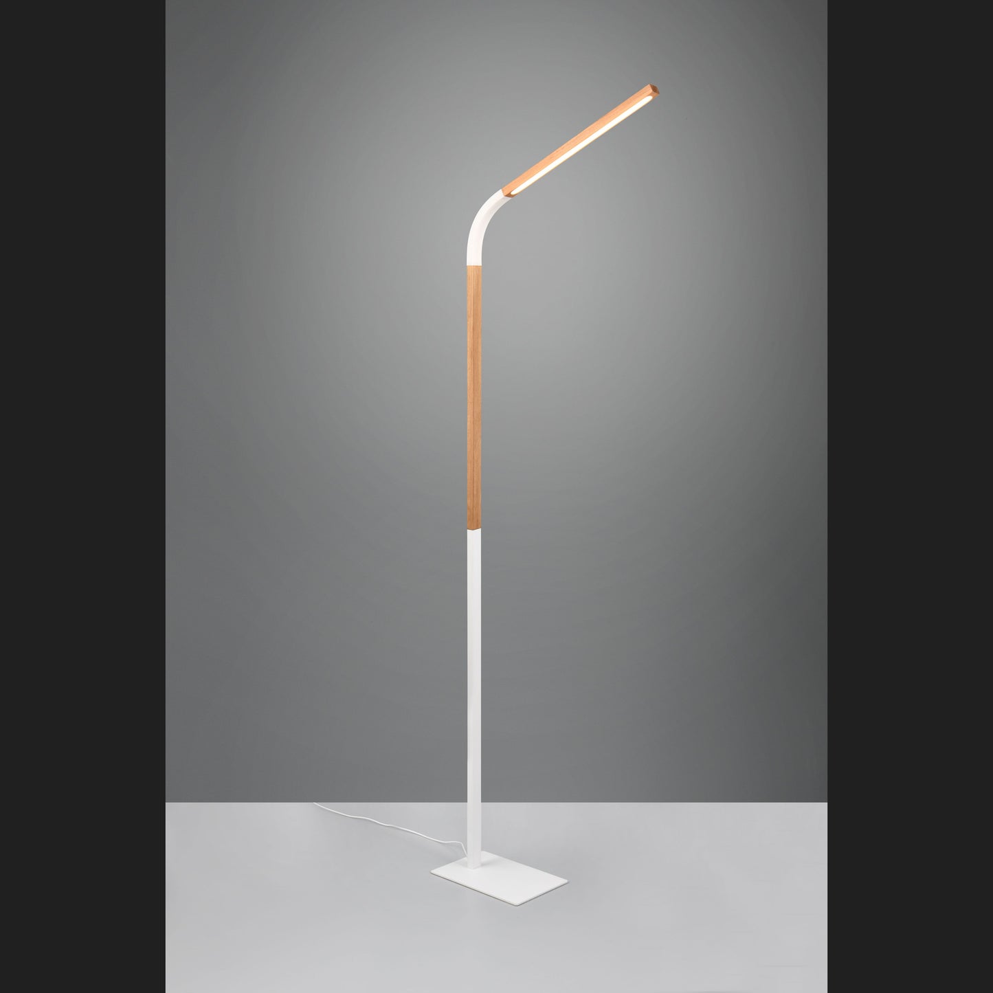 Norris  - Floor lamp - White Matt - Trio