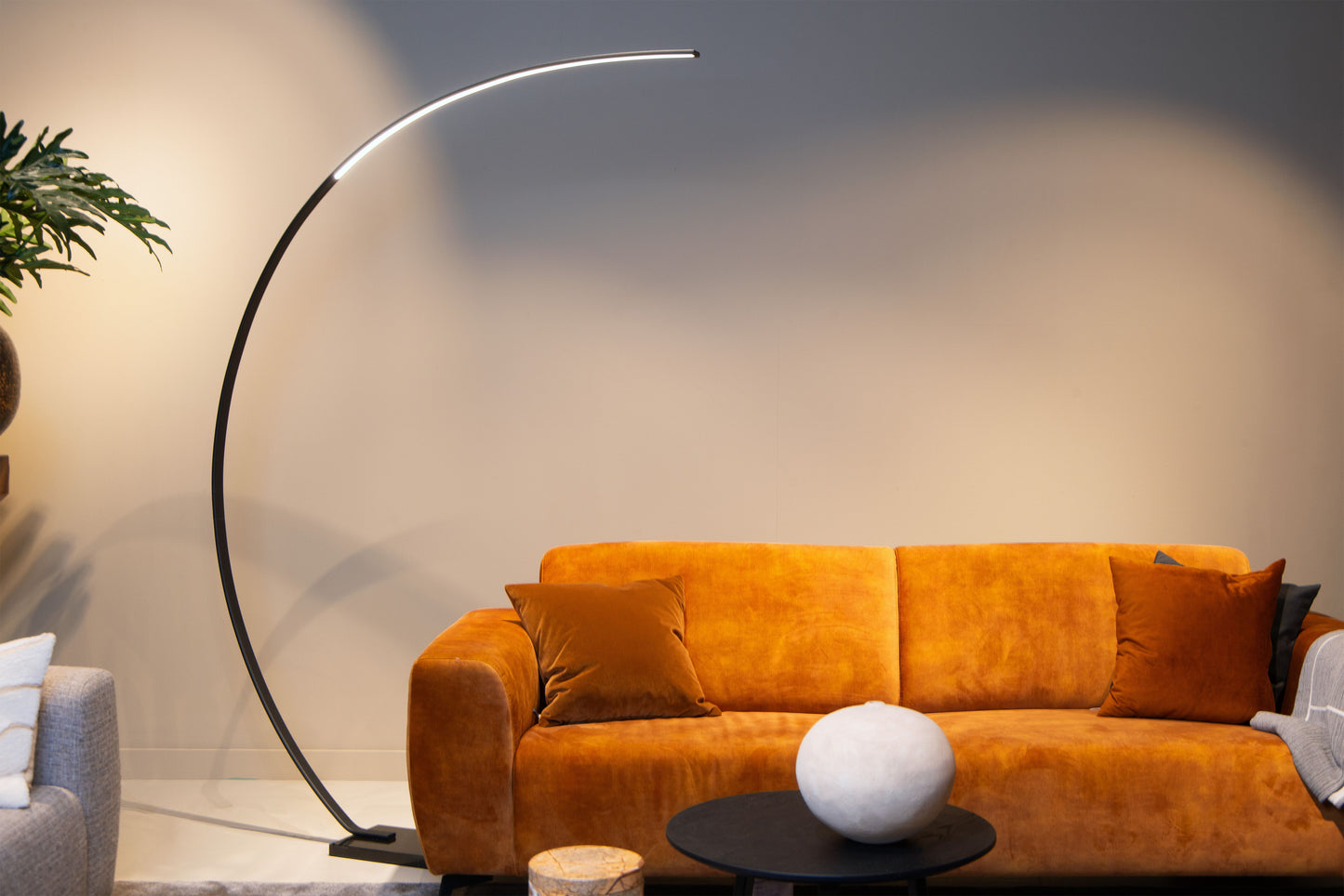 Lucide CURVE - Arc floor lamp - LED Dim. - 1x15W 2700K - Black