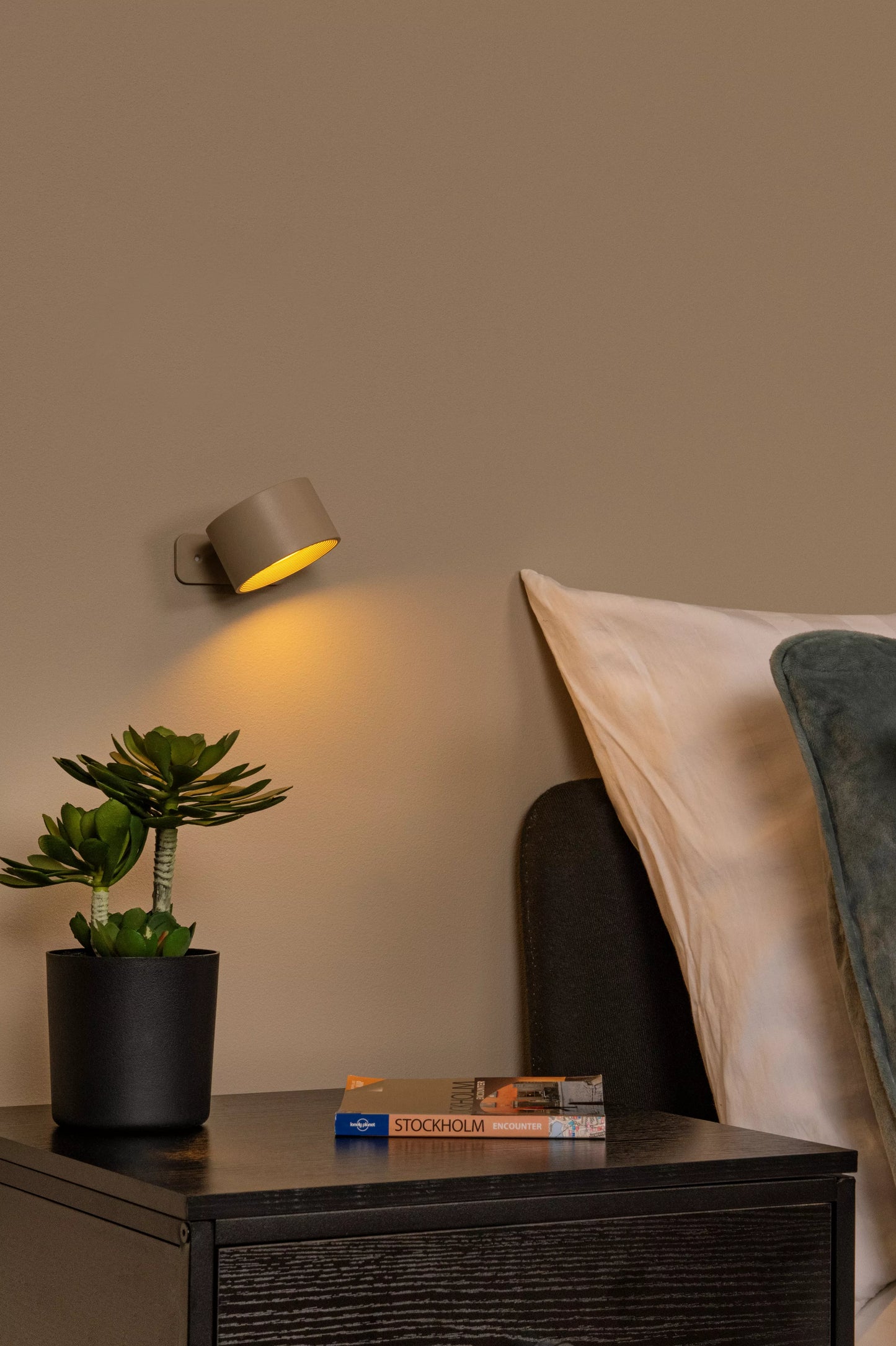 Lucide JOLAN - Rechargeable Desk lamp/Clamp lamp/Wall lamp - Battery pack - LED Dim to warm - 1x3,5W 2700K/5700K - Taupe