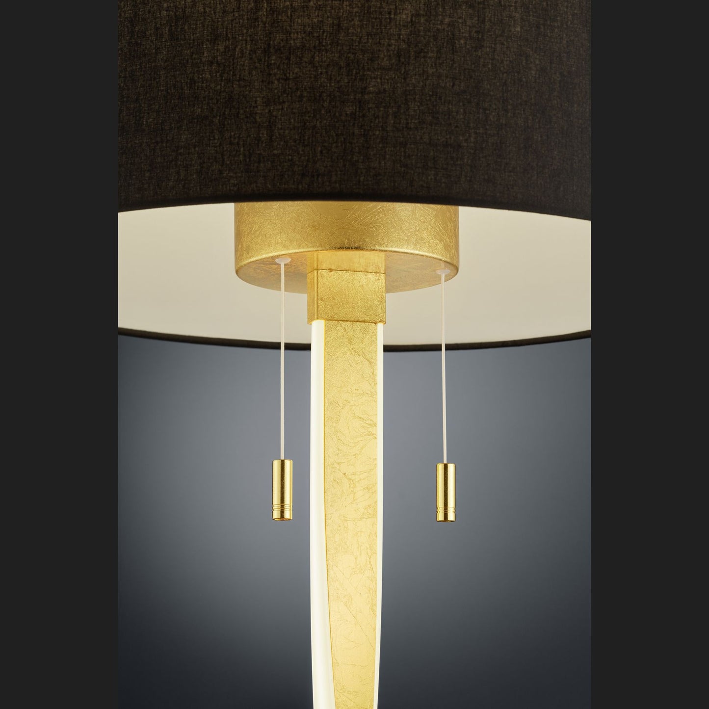 Nandor  - Floor lamp - Black - Trio