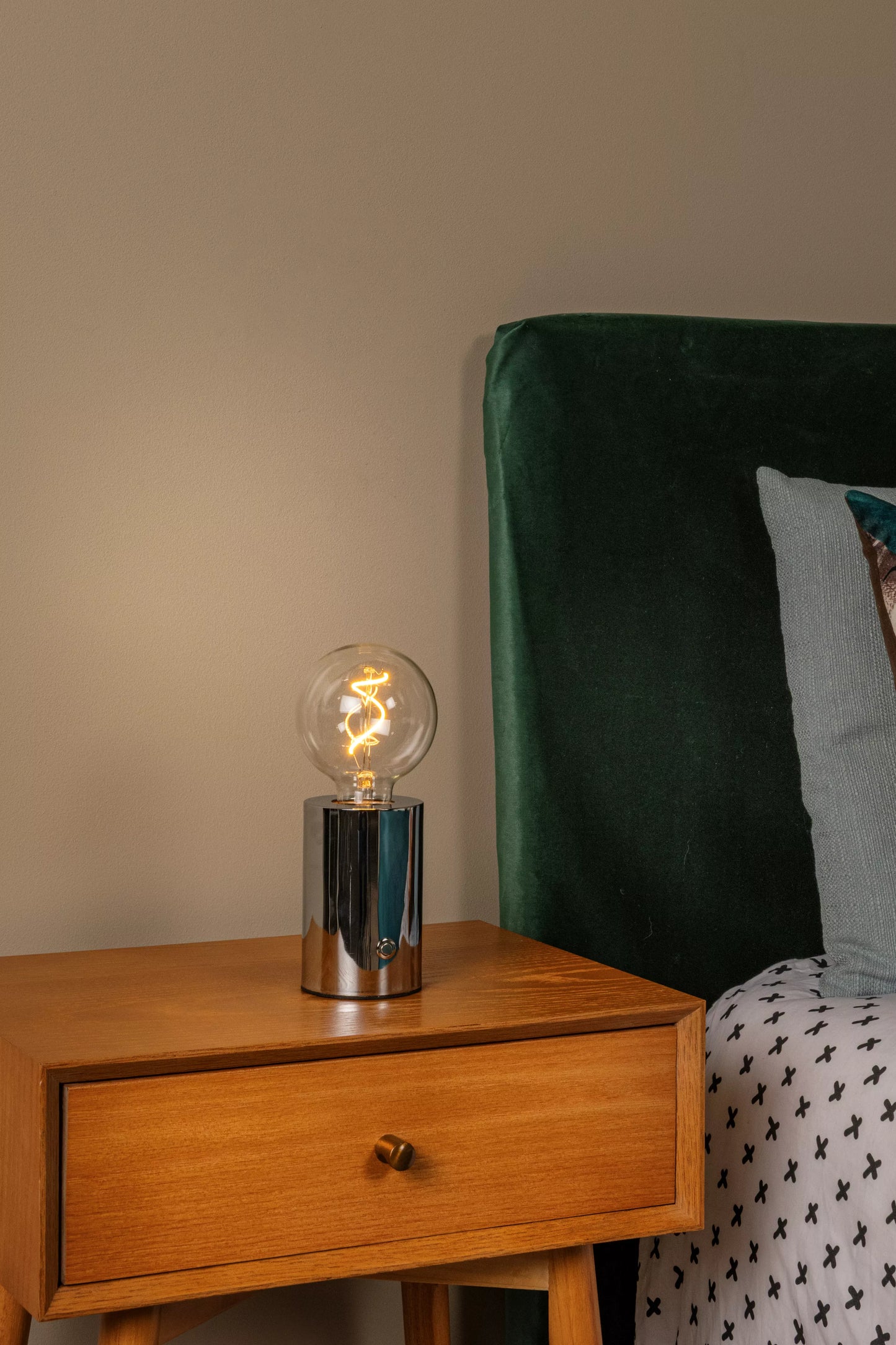 Lucide VIVO - Rechargeable Table lamp - Battery pack - Ø 8 cm - LED Dim. - E27 - 1x1W 2700K - Chrome