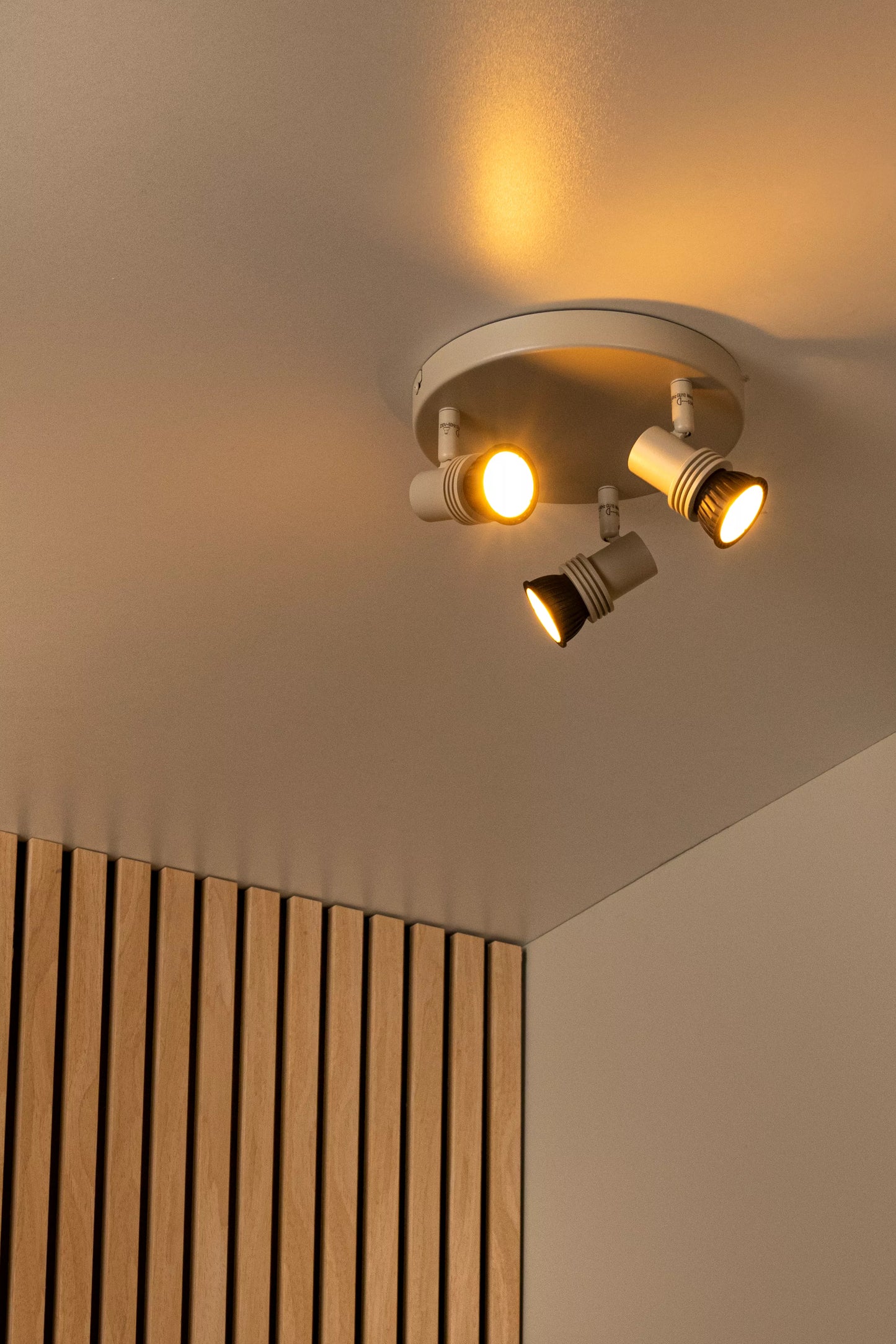 Lucide KIANTI - Ceiling spotlight - Ø 21 cm - 3xGU10 - Taupe