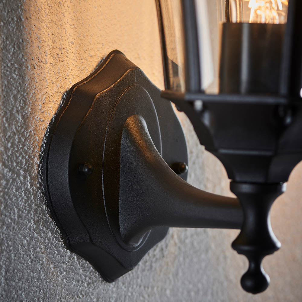 Drayton Uplight wall