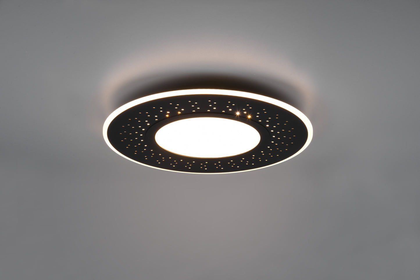 Verus  - Ceiling lamp - Black Matt - Trio