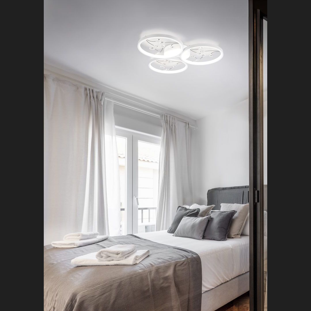 Groovy  - Ceiling lamp - White Matt - Trio