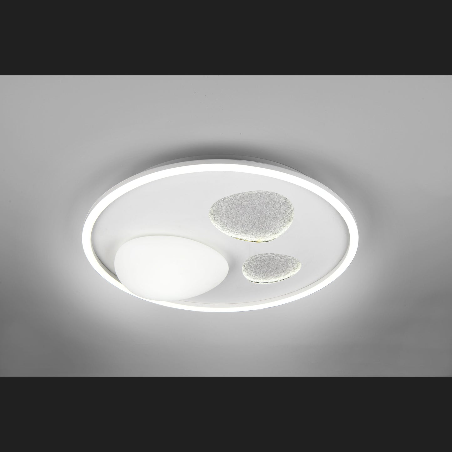 Pebble - Ceiling Lamp - White Matt - Trio - 643110131