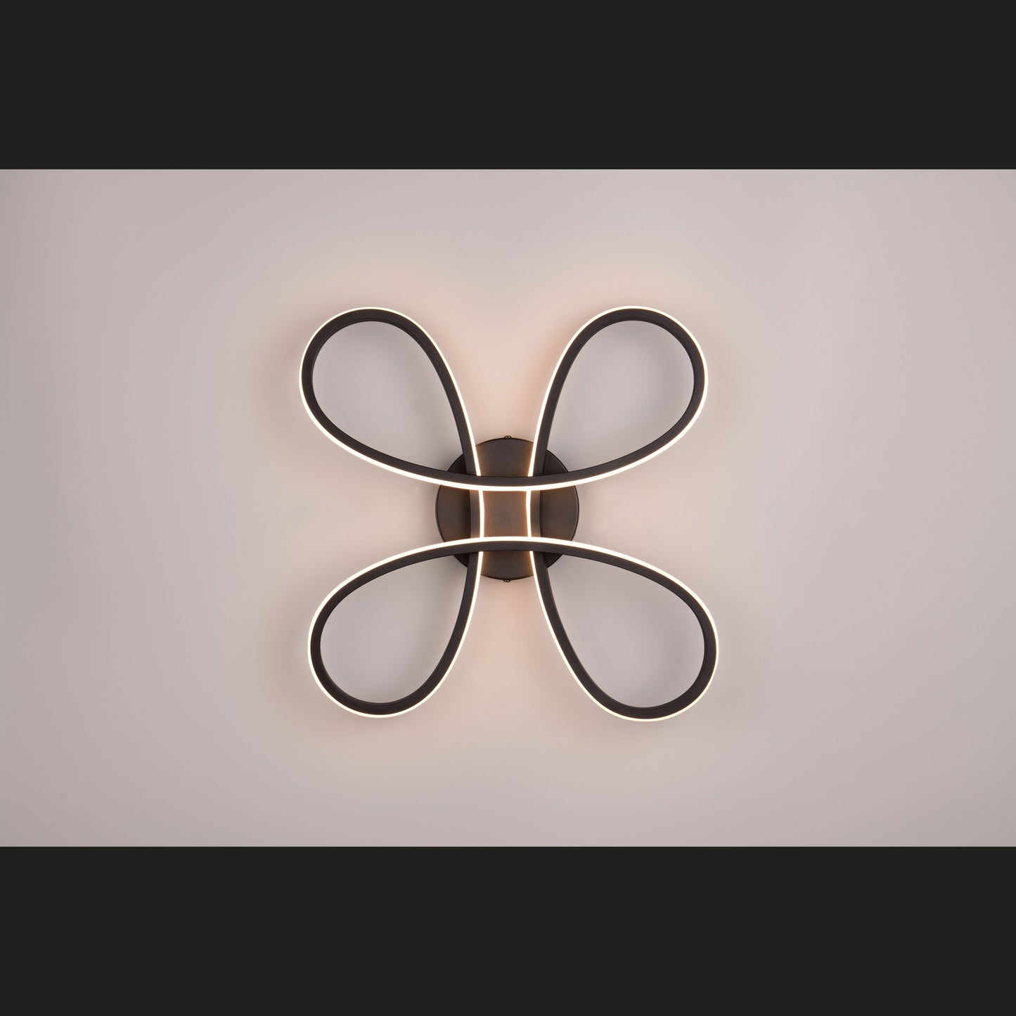 Fly  - Ceiling lamp - Black Matt - Trio