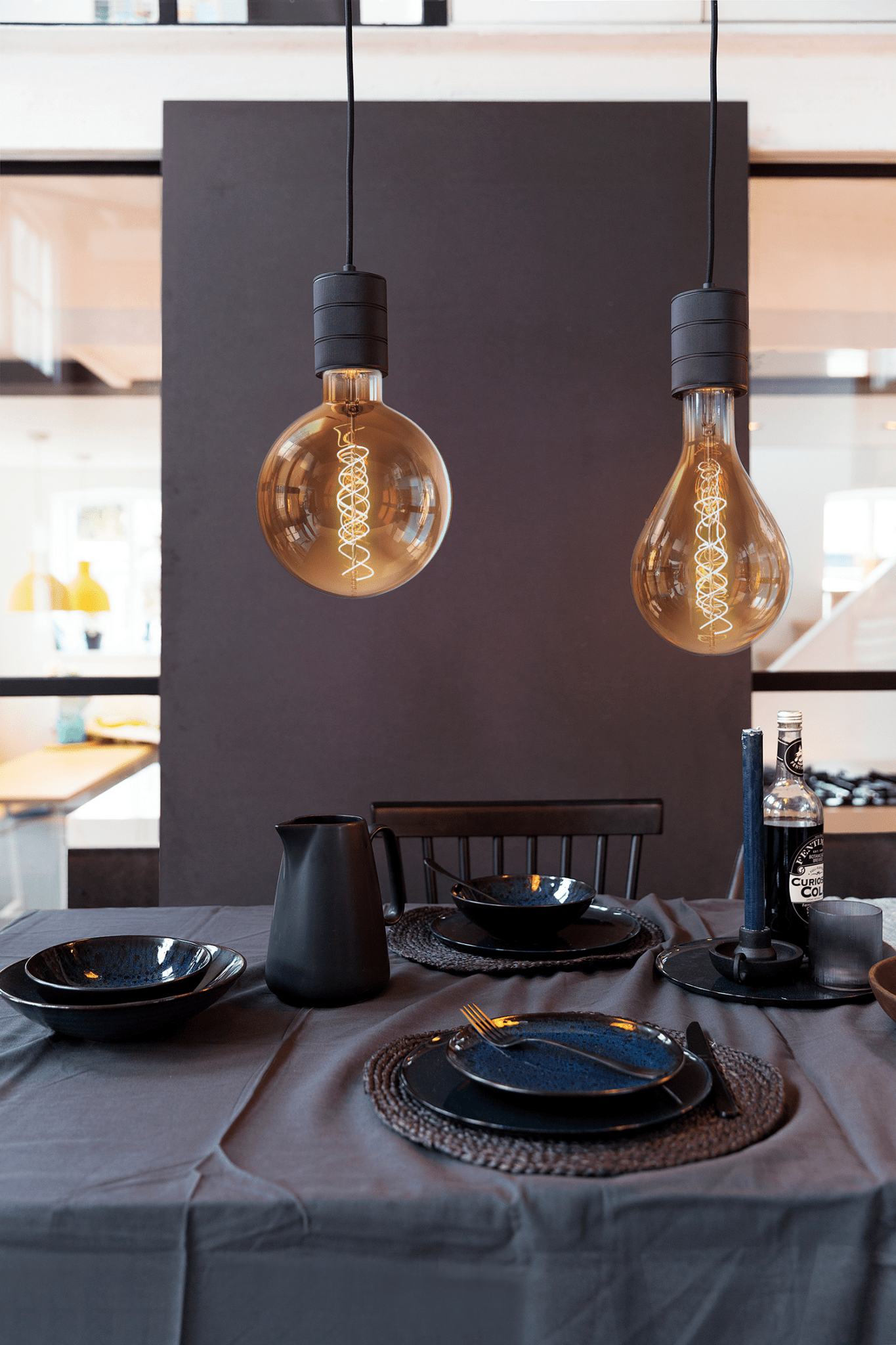 Calex Mega Globe Bulb - E27 - Filament - Gold - 3W