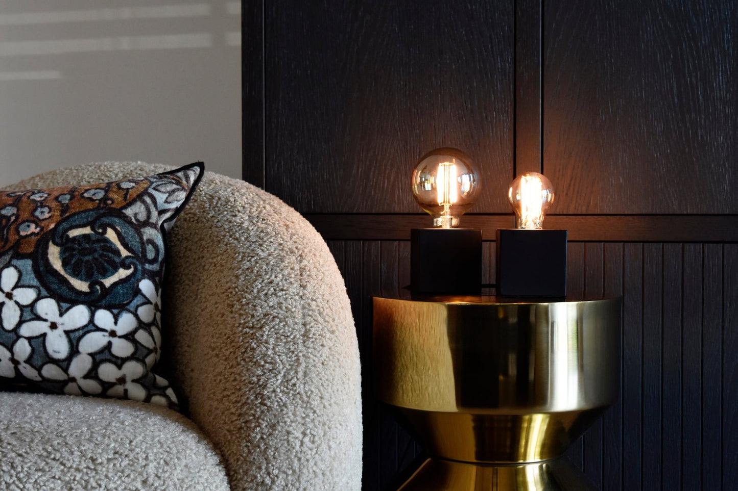 Calex Warm Filament LED Lamp - E27 - G95 - Gold - 4.5W - Dimmable