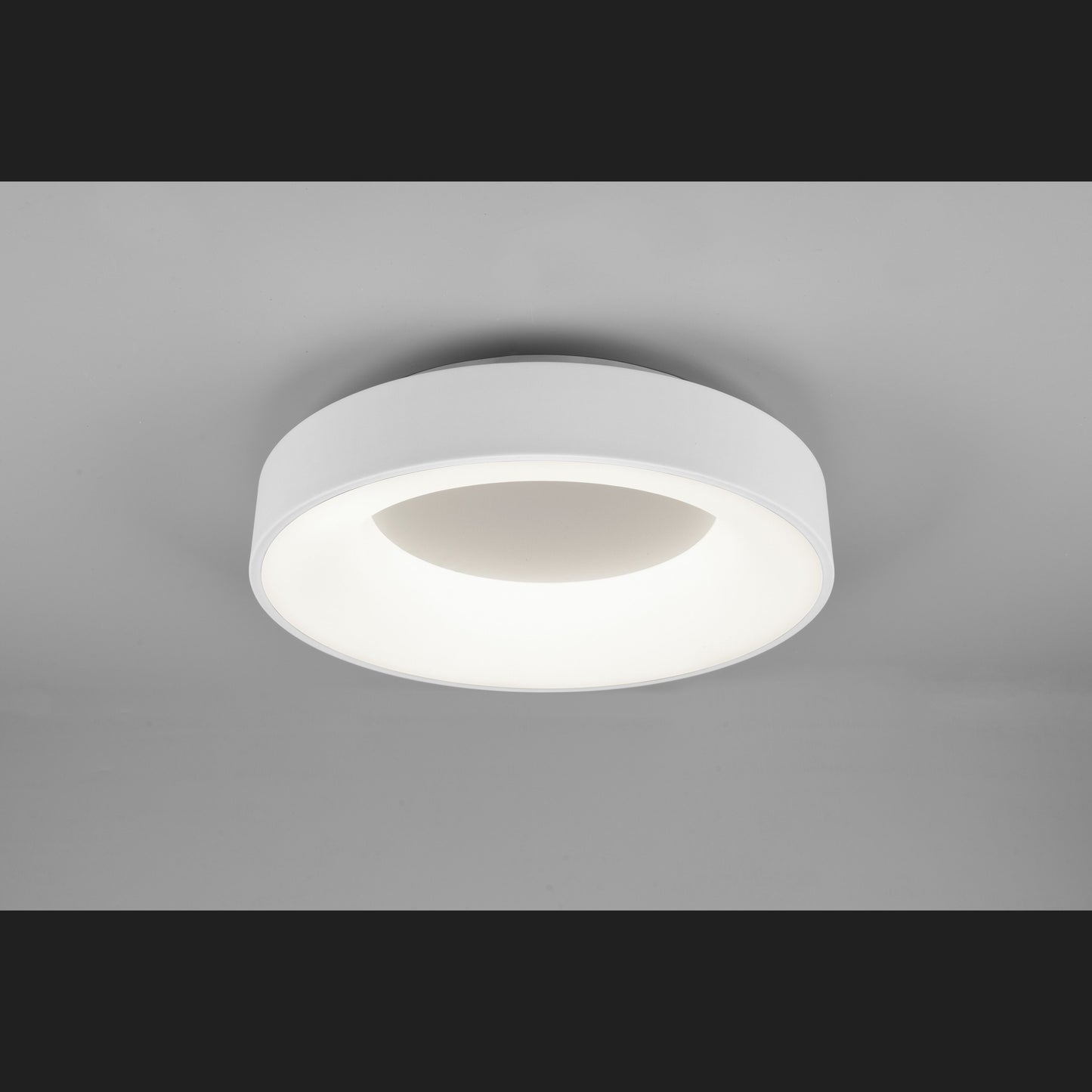 Girona  - Ceiling lamp - White Matt - Trio