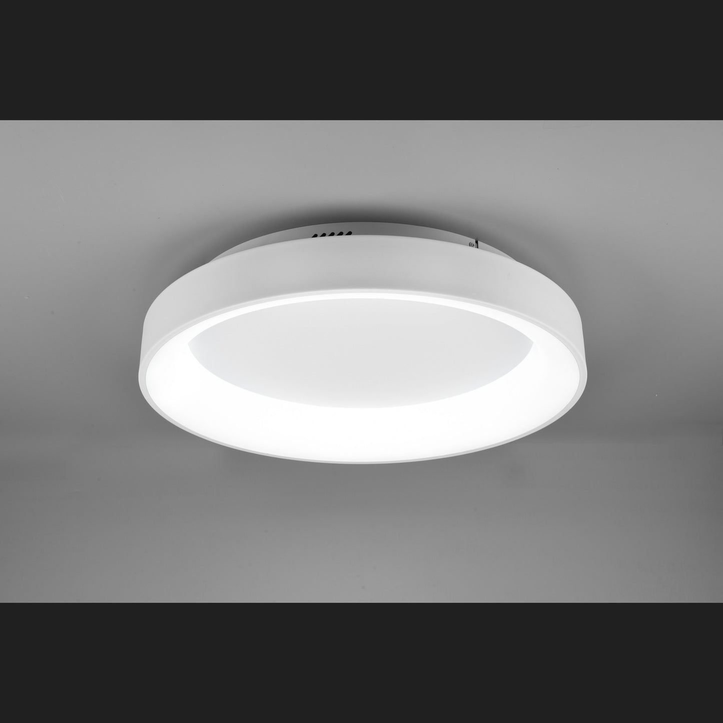Girona  - Ceiling lamp - White Matt - Trio