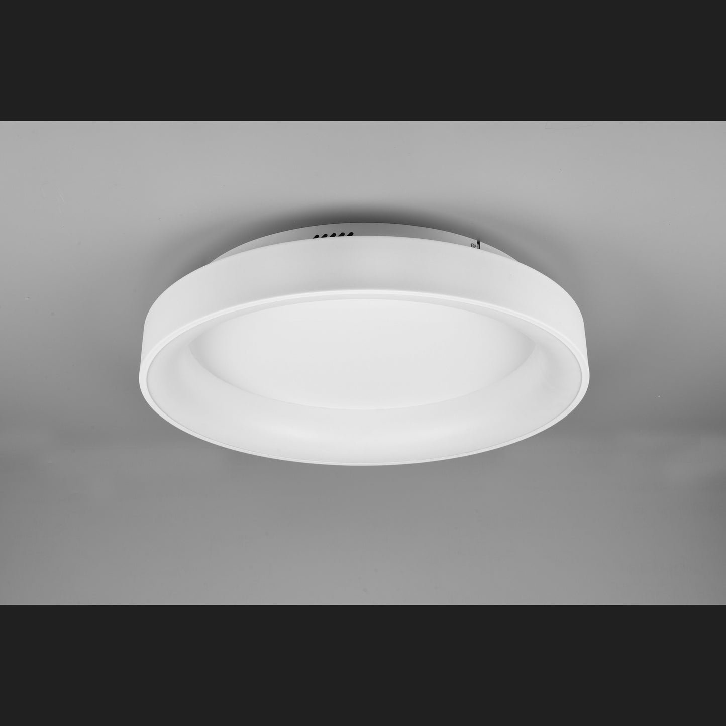 Girona  - Ceiling lamp - White Matt - Trio