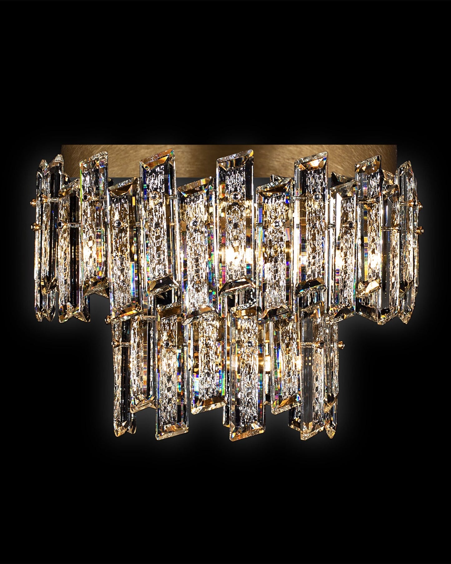 Crisiante Flush 2Tier 3/6Lt Gold Light