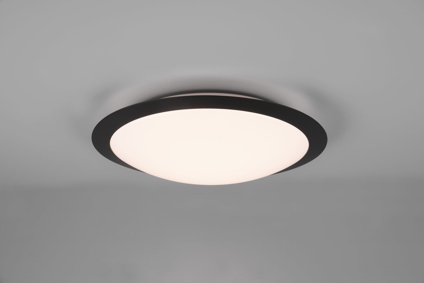 Umberto  - Ceiling lamp - White - Trio