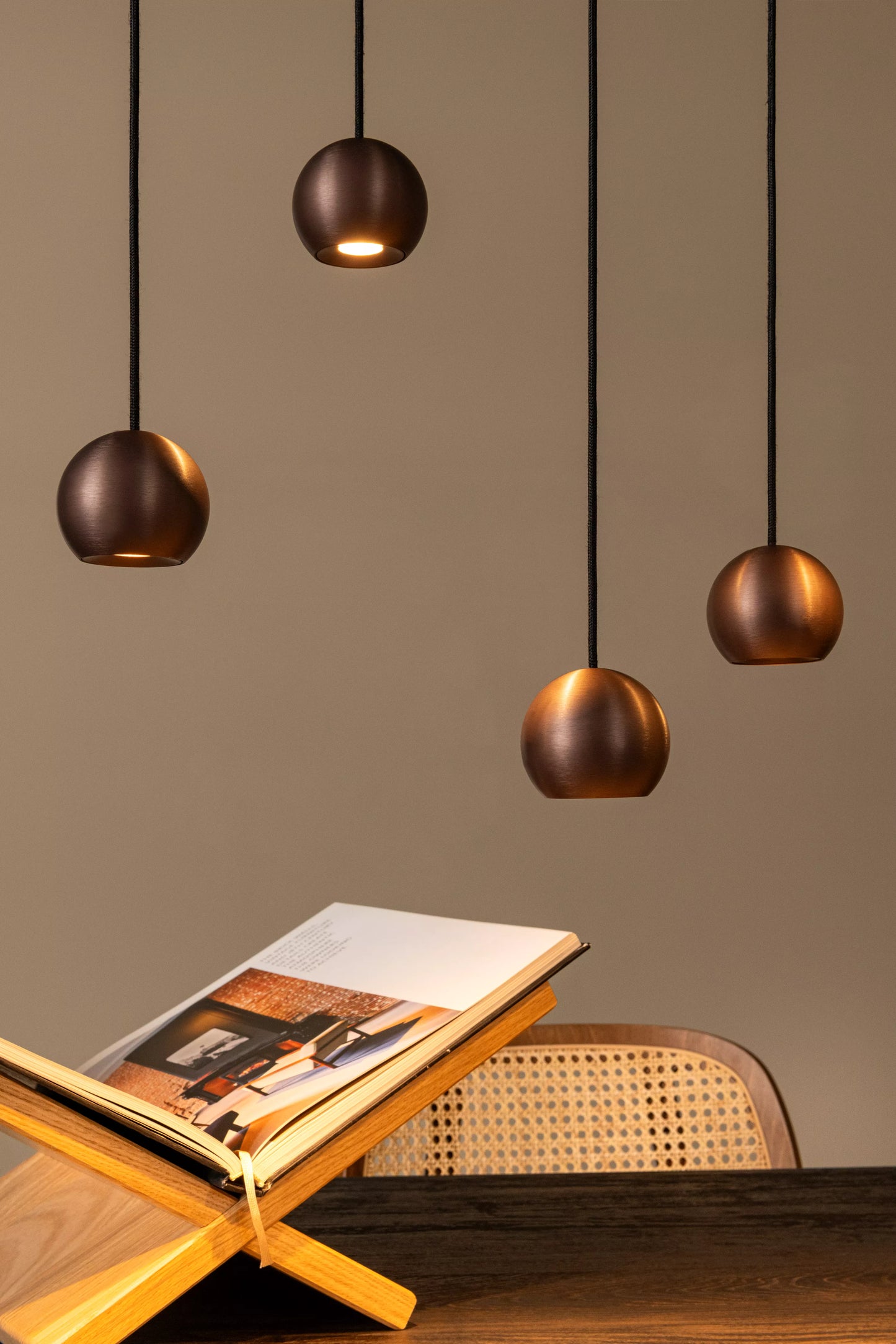 Lucide MONTANA - Pendant light - LED Dim. - CCT - 13x5,7W 2700K/4000K - Suitable for double-height spaces and high ceiling - Coffee | Premium