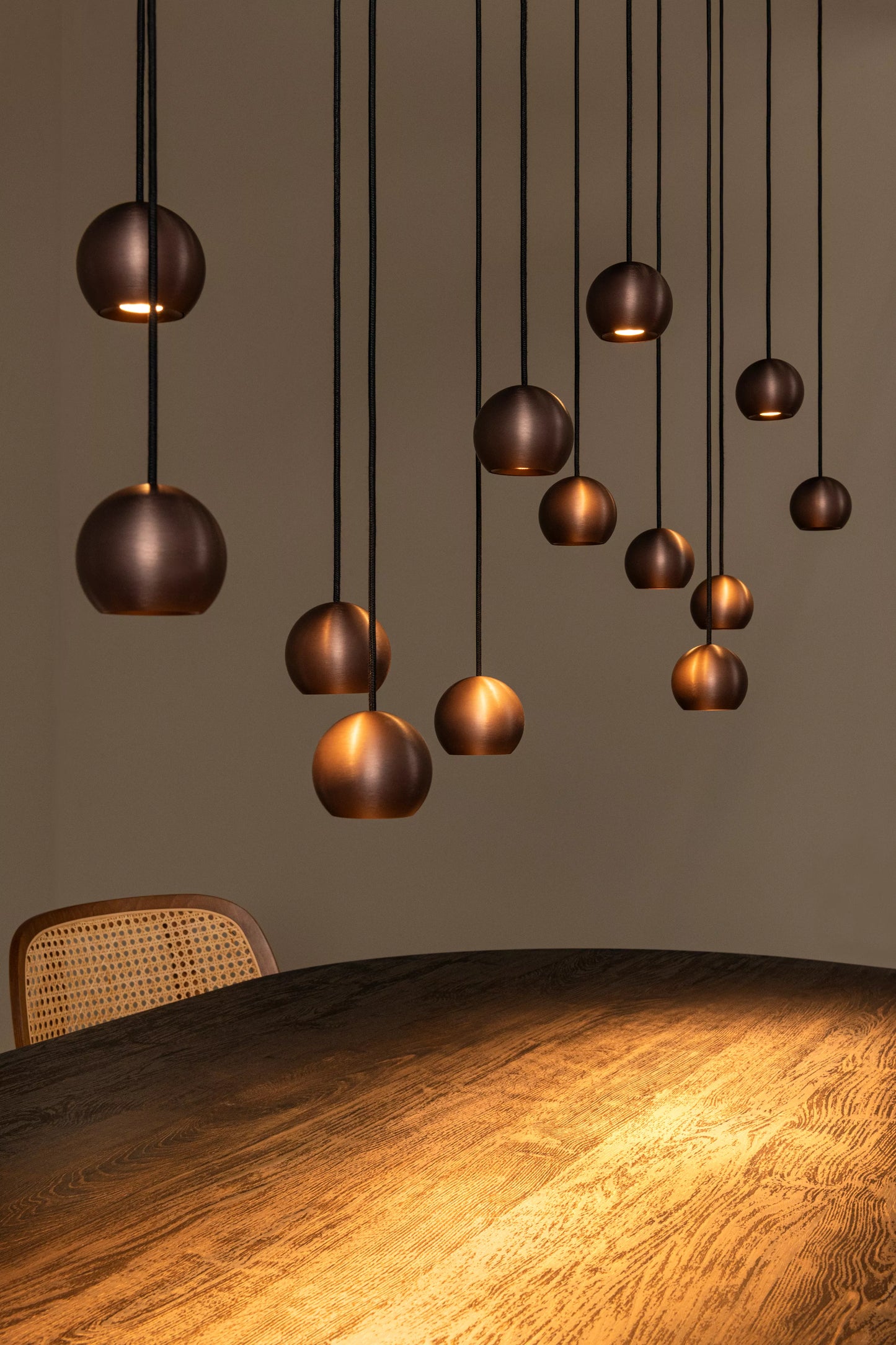 Lucide MONTANA - Pendant light - LED Dim. - CCT - 13x5,7W 2700K/4000K - Suitable for double-height spaces and high ceiling - Coffee | Premium