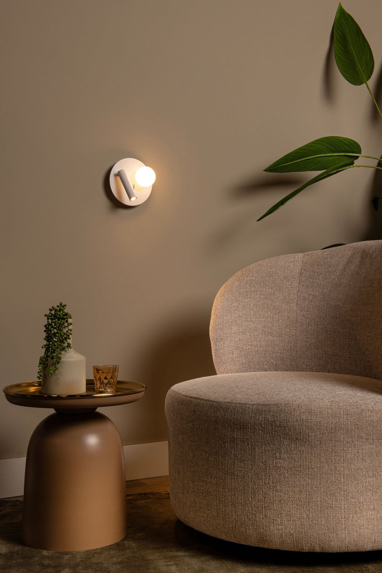 Lucide MATIZ - Bedside lamp / Wall light - LED - 1x3,5W 3000K - With USB charging point - White