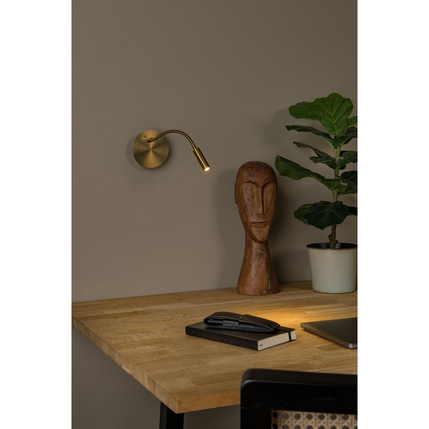 Lucide JOLIJN - Rechargeable Bedside lamp / Wall light - Battery pack/batteries - Ø 11 cm - LED - 1x2W 3000K - Magnetic - Matt Gold / Brass