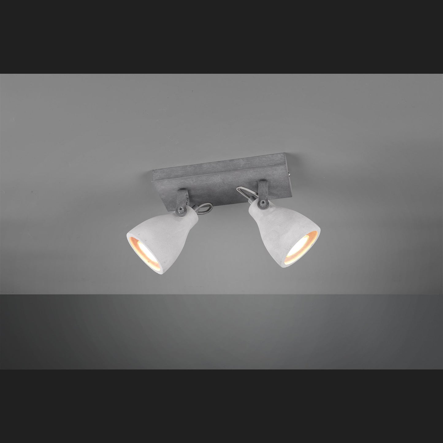 Concrete  - Spot - Concrete Look - Trio