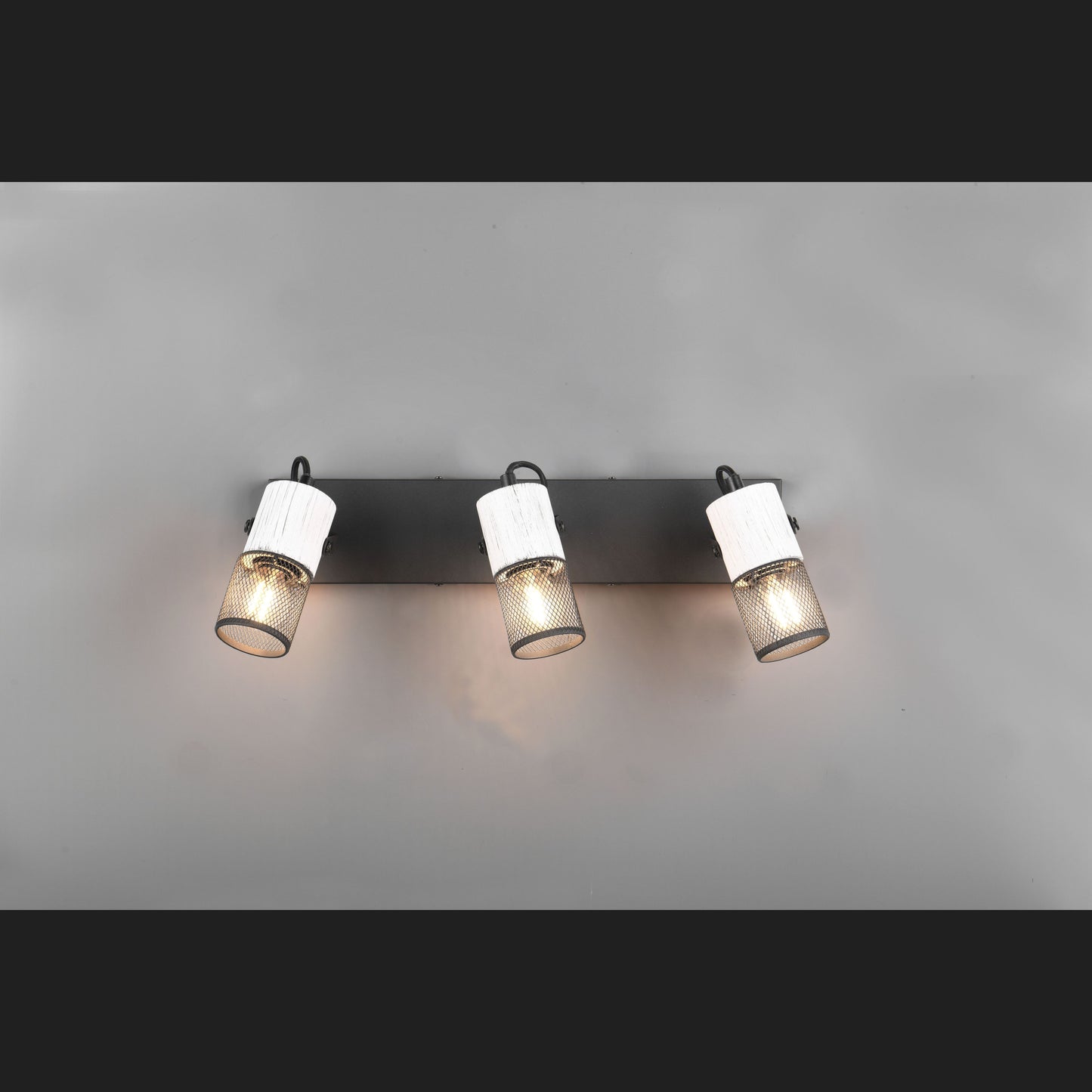 Tosh  - Spot - Black - White - Trio