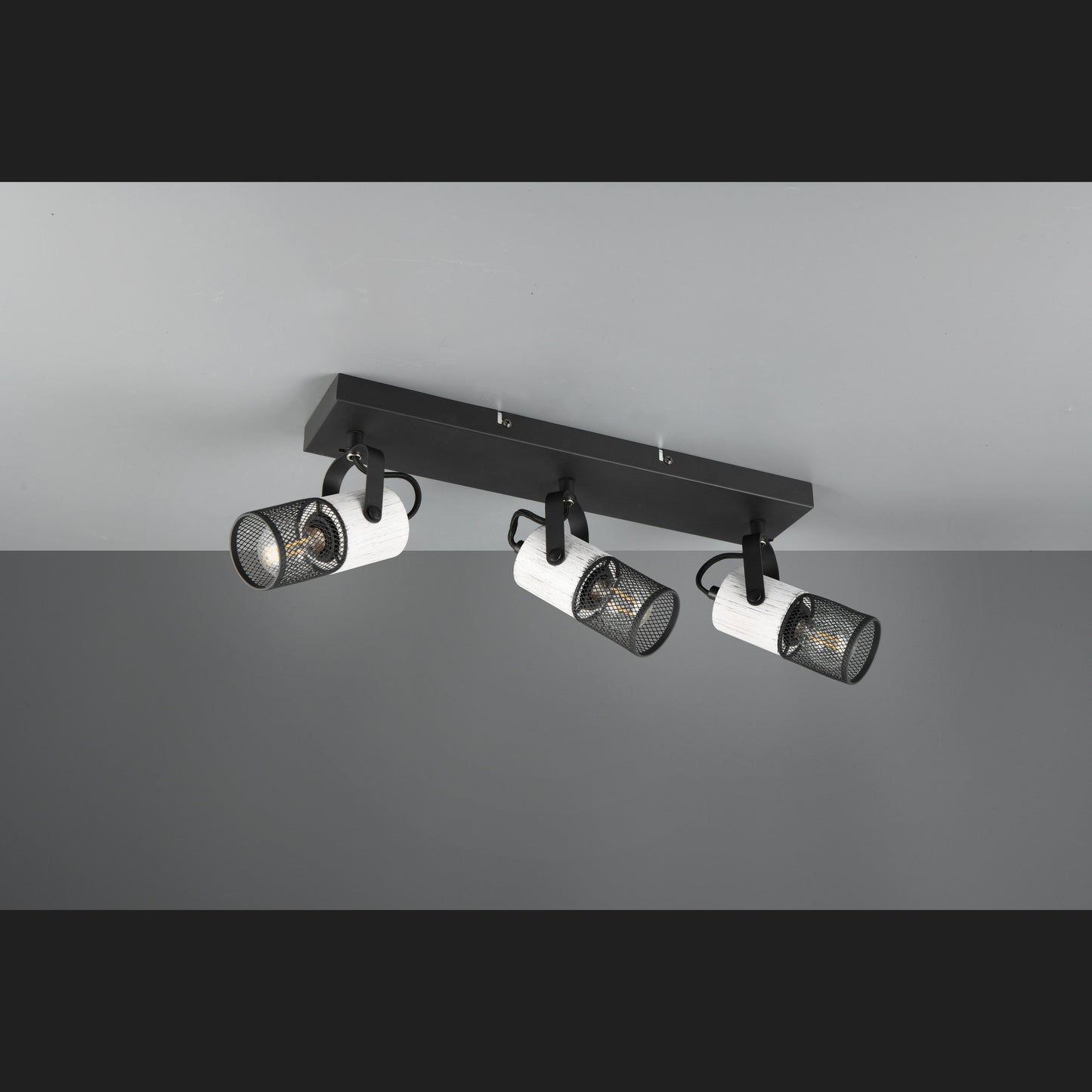 Tosh  - Spot - Black - White - Trio