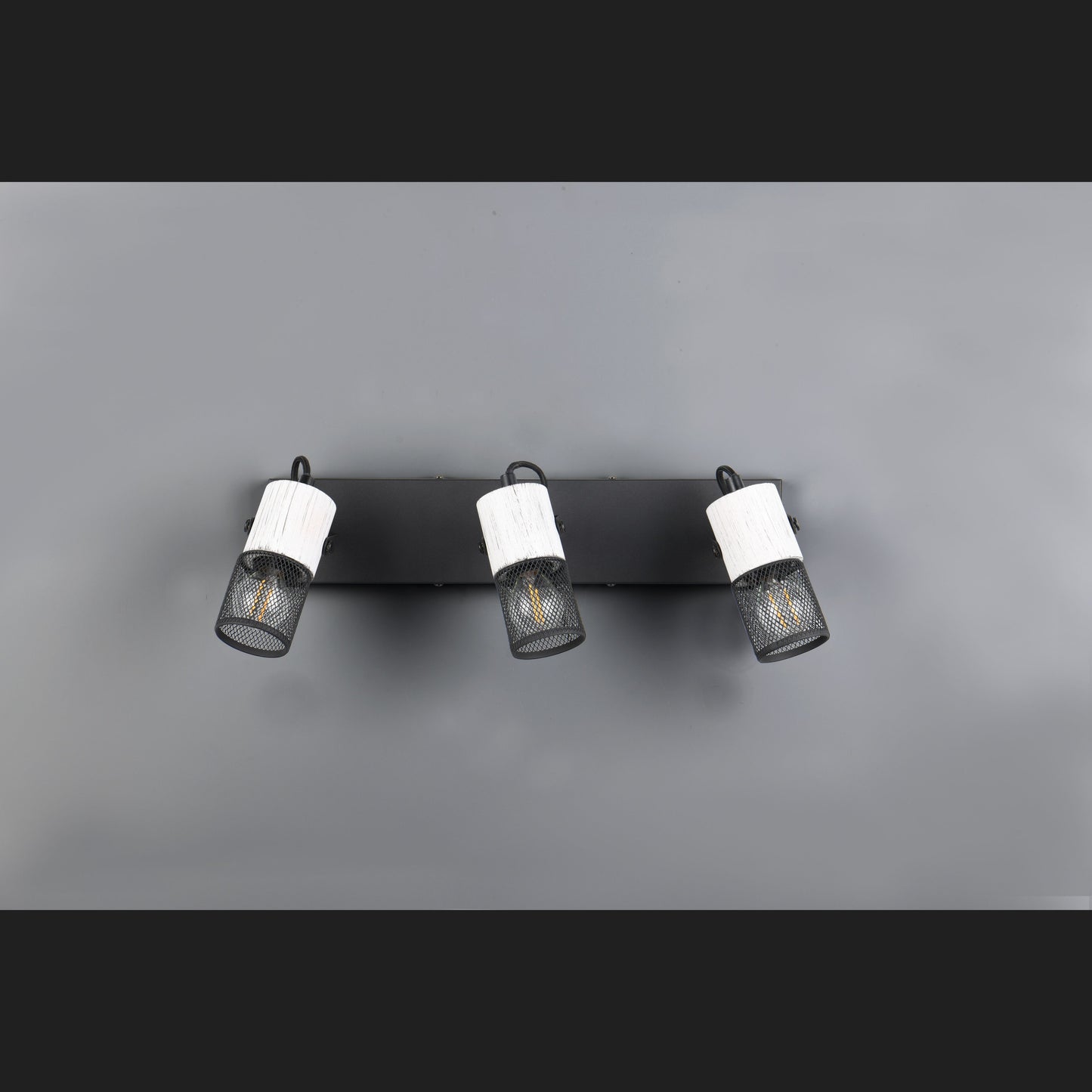 Tosh  - Spot - Black - White - Trio