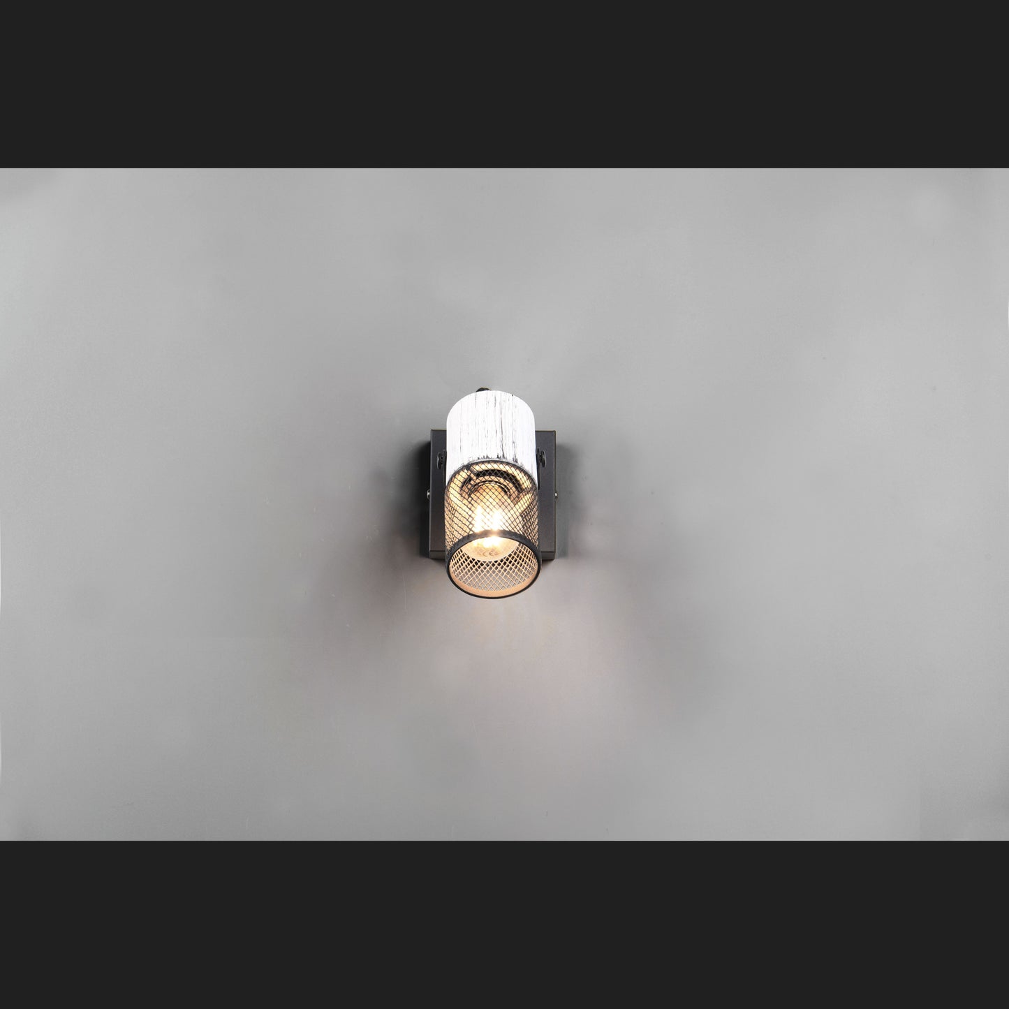 Tosh  - Spot - Black - White - Trio