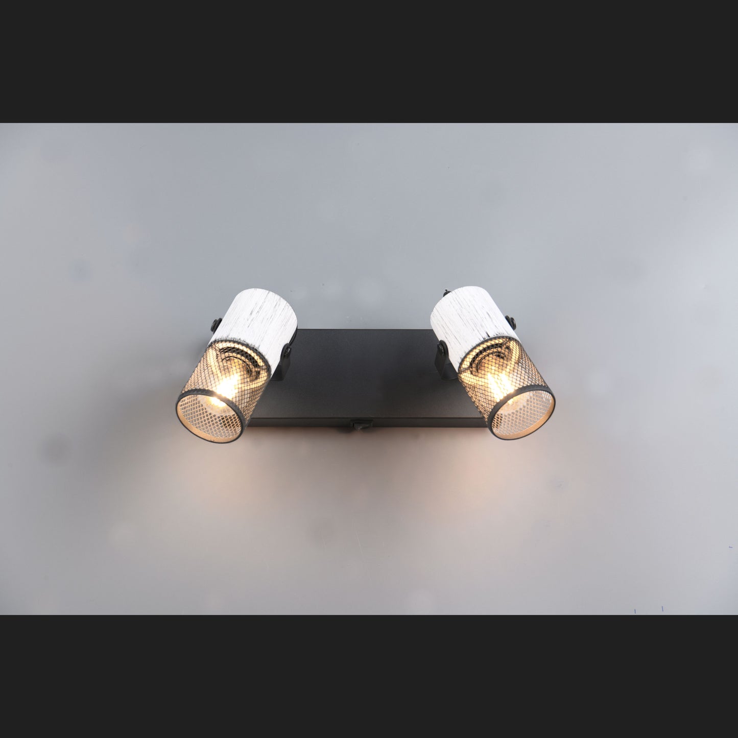 Tosh  - Spot - Black - White - Trio