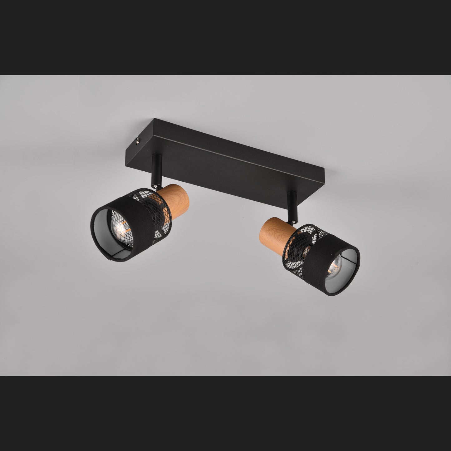 Nandini  - Spot - Black - Trio