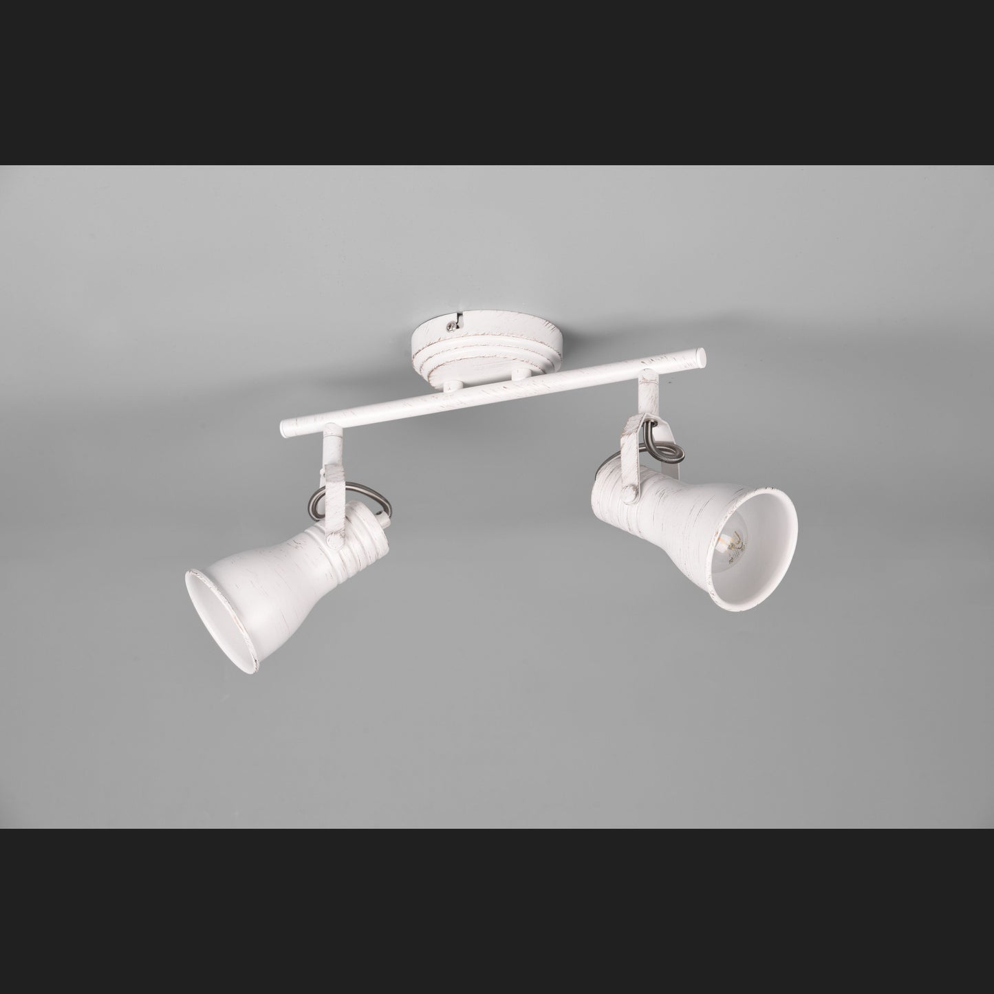 Steam  - Spot - Antique White - Trio