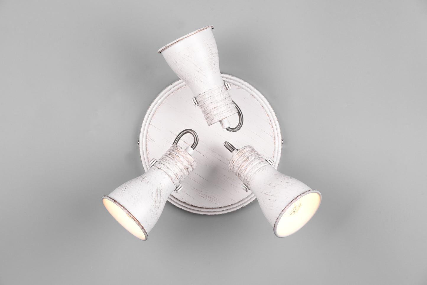 Steam  - Spot - Antique White - Trio