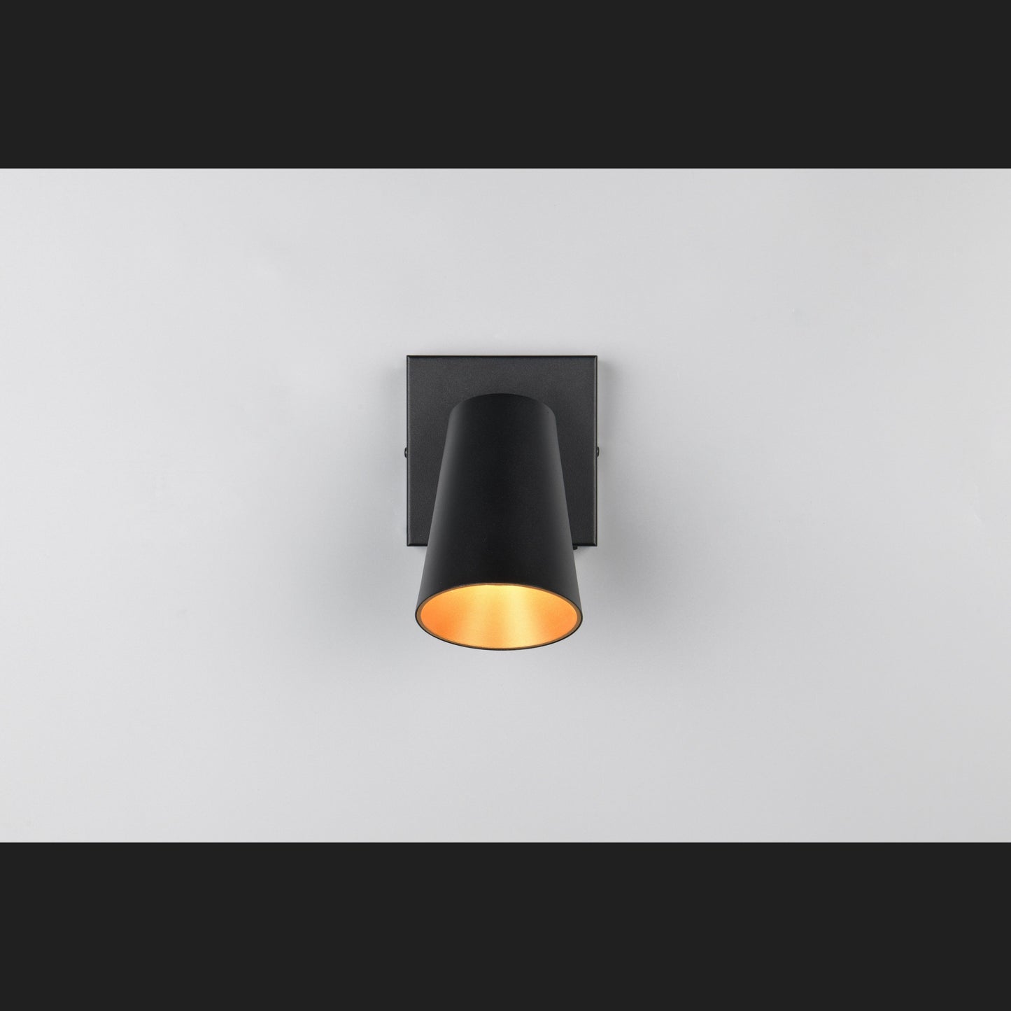 Sharp - Spot - Black Matt - Trio - 817170132