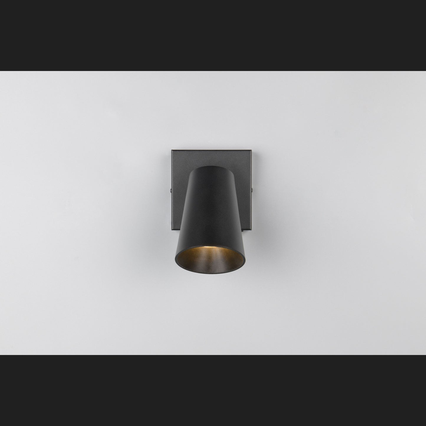 Sharp - Spot - Black Matt - Trio - 817170132