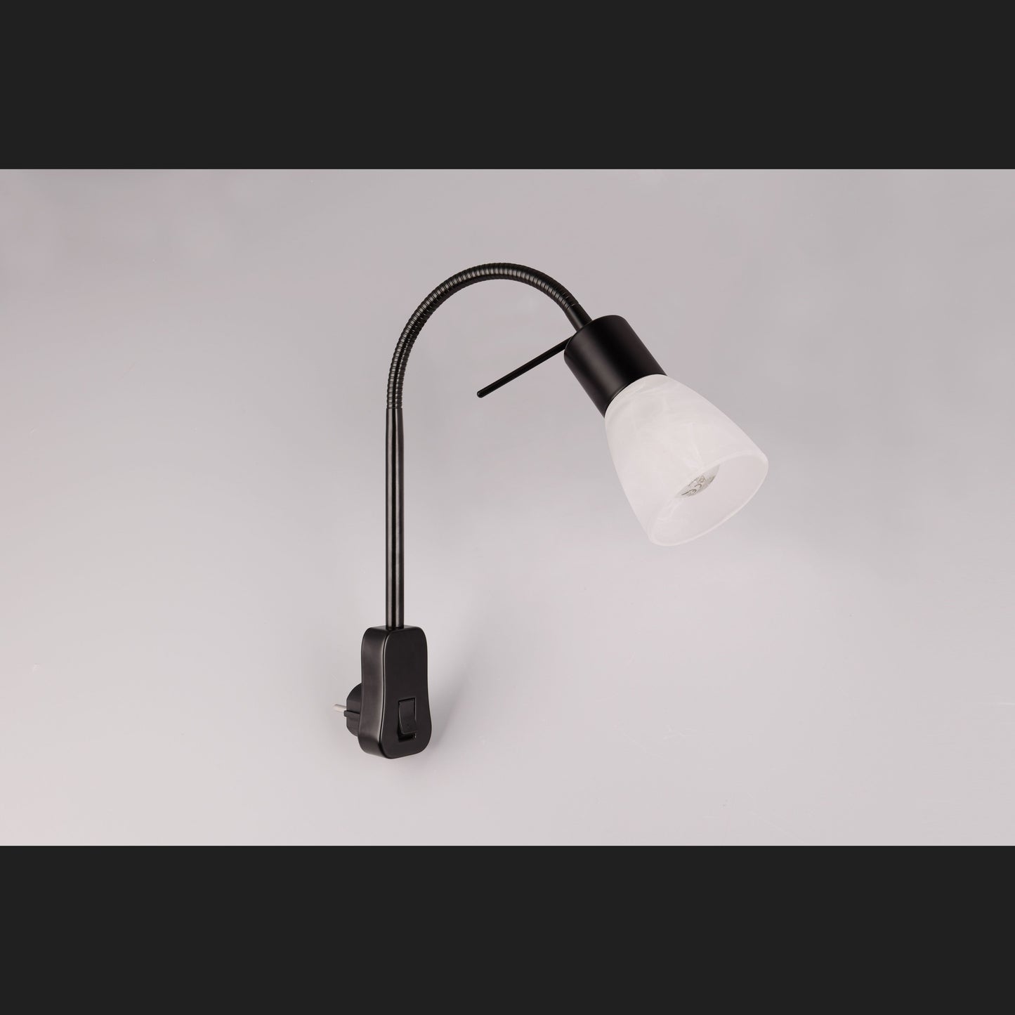 Levisto  - Spot - Alabaster Coloured - Trio