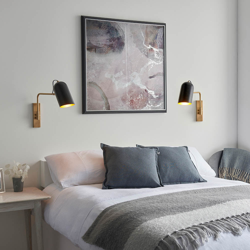 Navren Swing arm wall