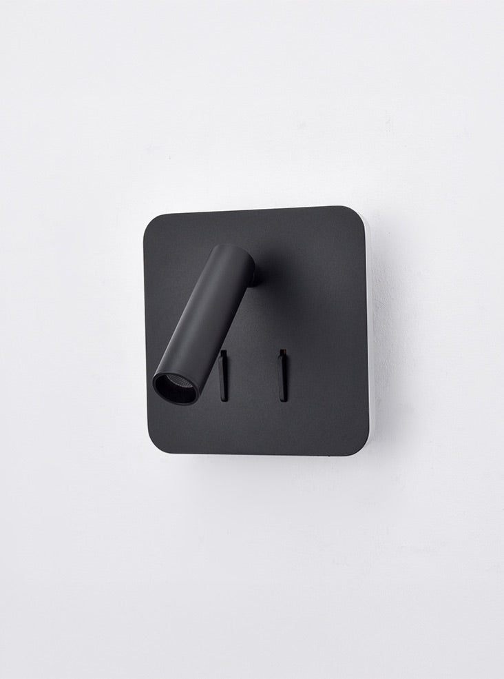 Luca wall light in black