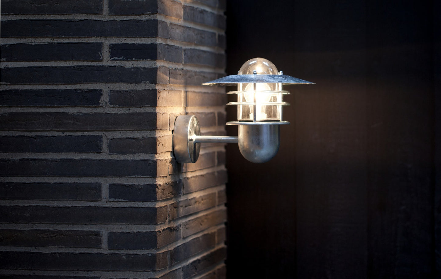 Agger - Wall light