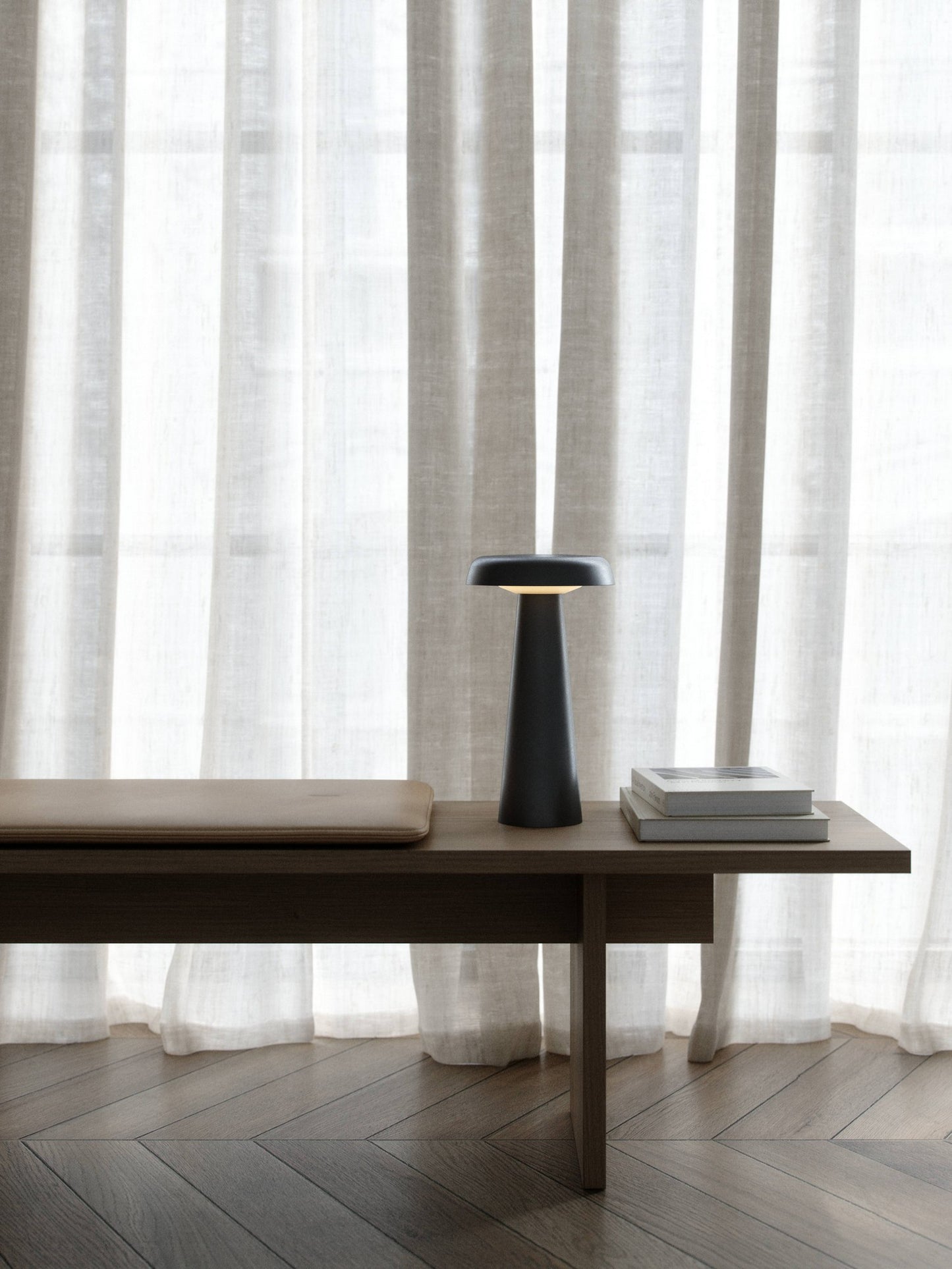 Arcello Portable - Table lamp