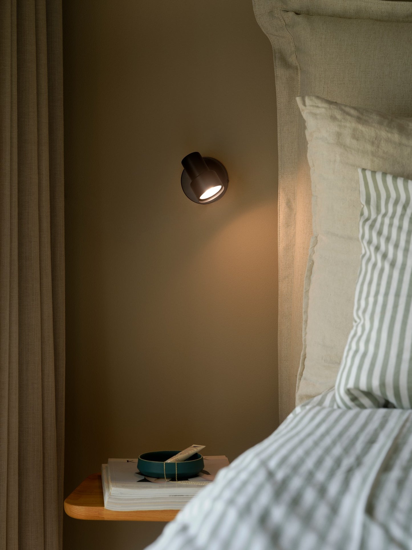 Boston spot - Wall light