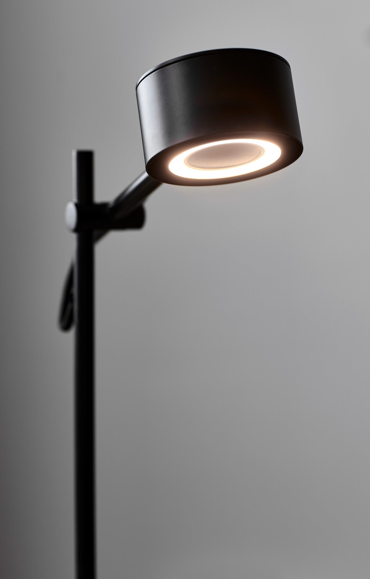 Clyde - Floor lamp