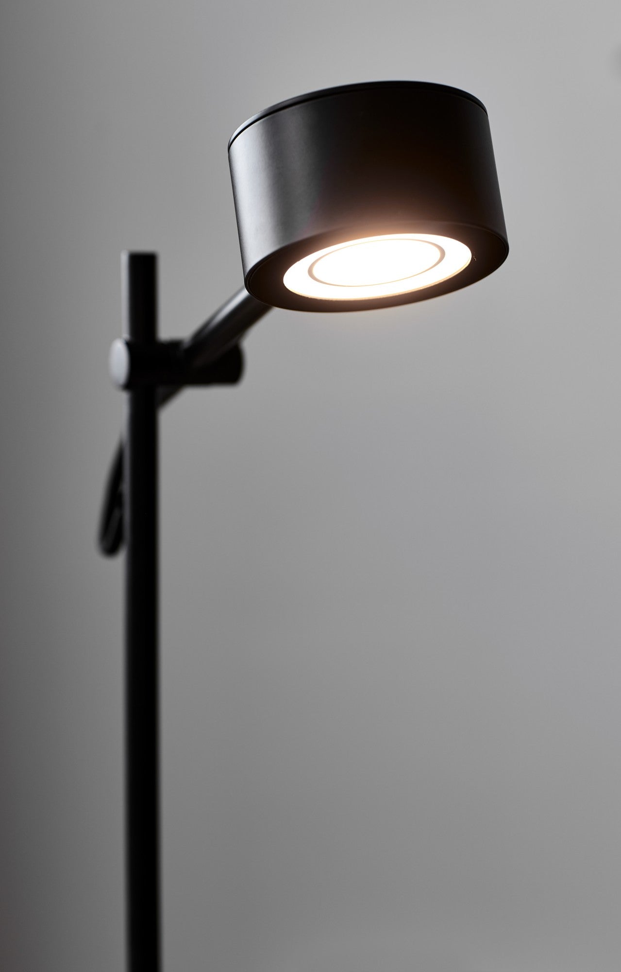 Clyde - Floor lamp
