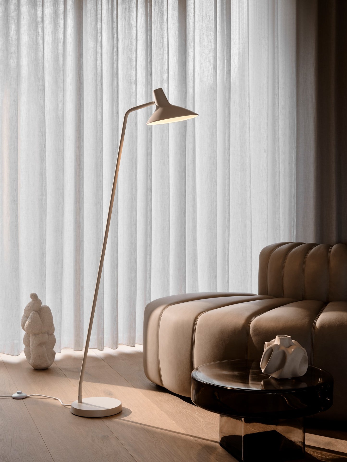 Darci - Floor lamp