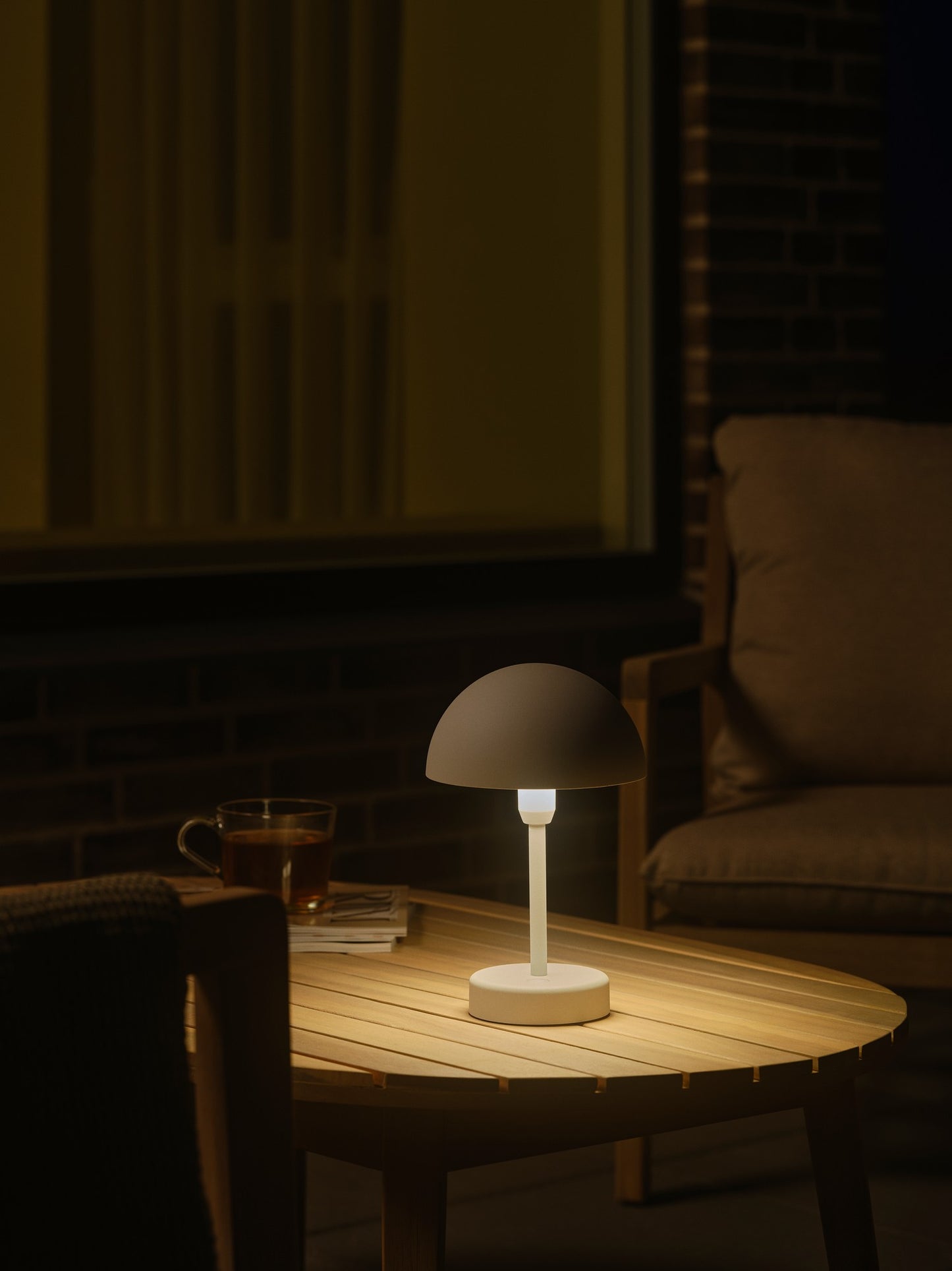 Ellen To-Go - Battery light