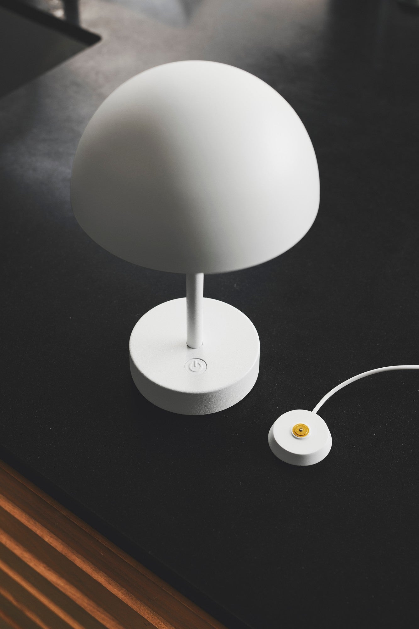 Ellen To-Go - Battery light
