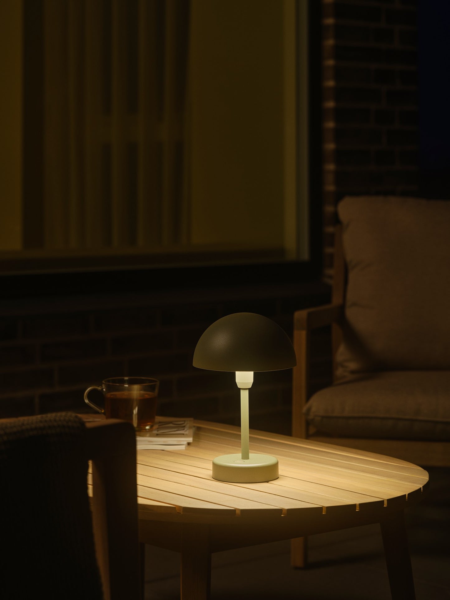 Ellen To-Go - Battery light