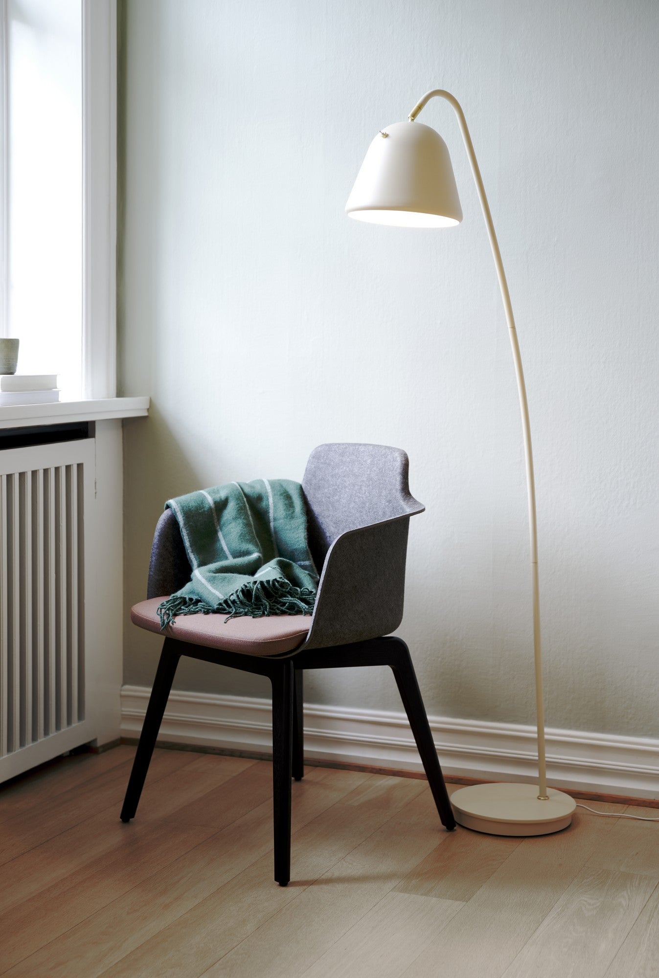 Fleur 24 - Floor lamp