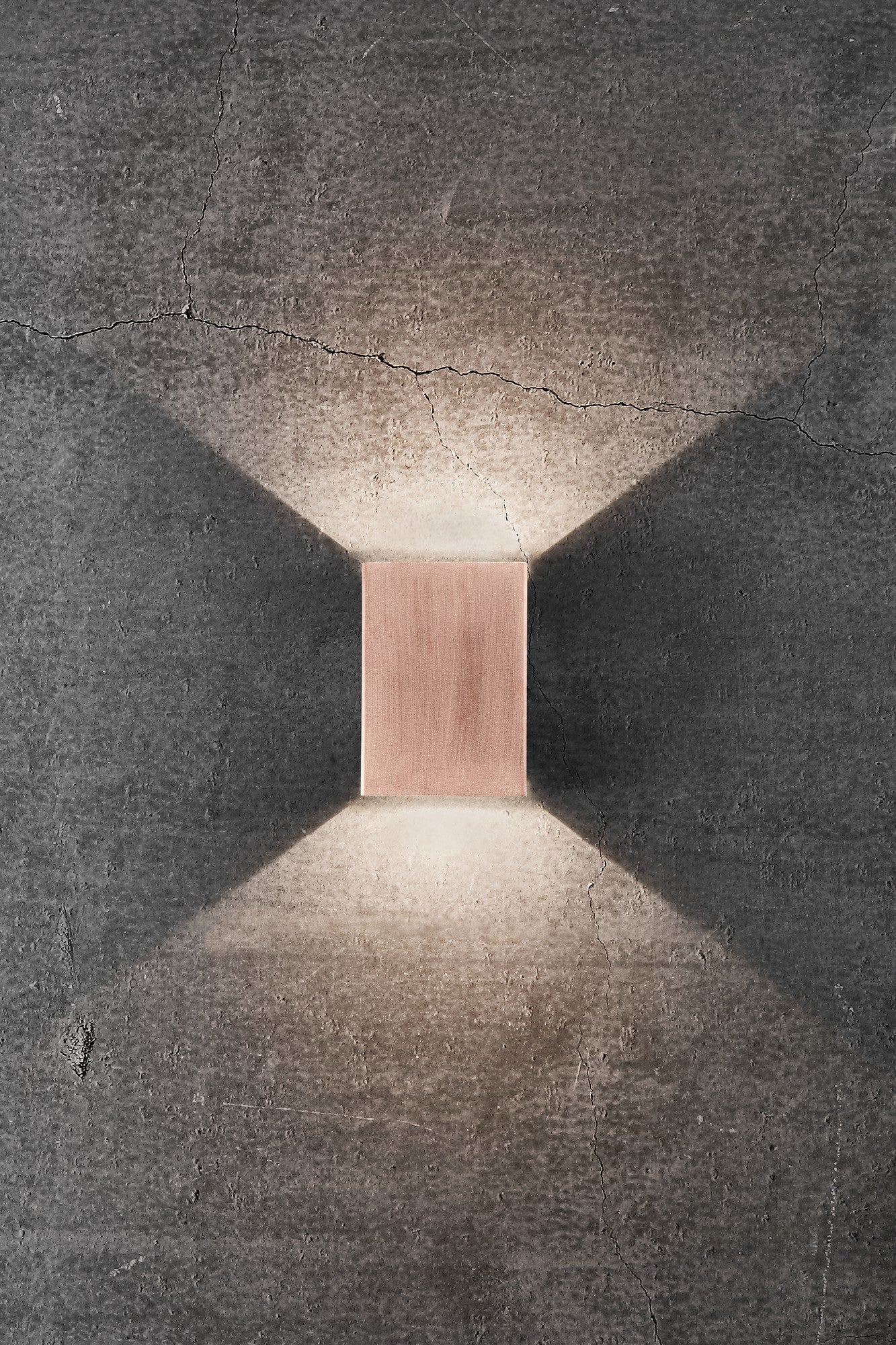 Fold 10 - Wall light